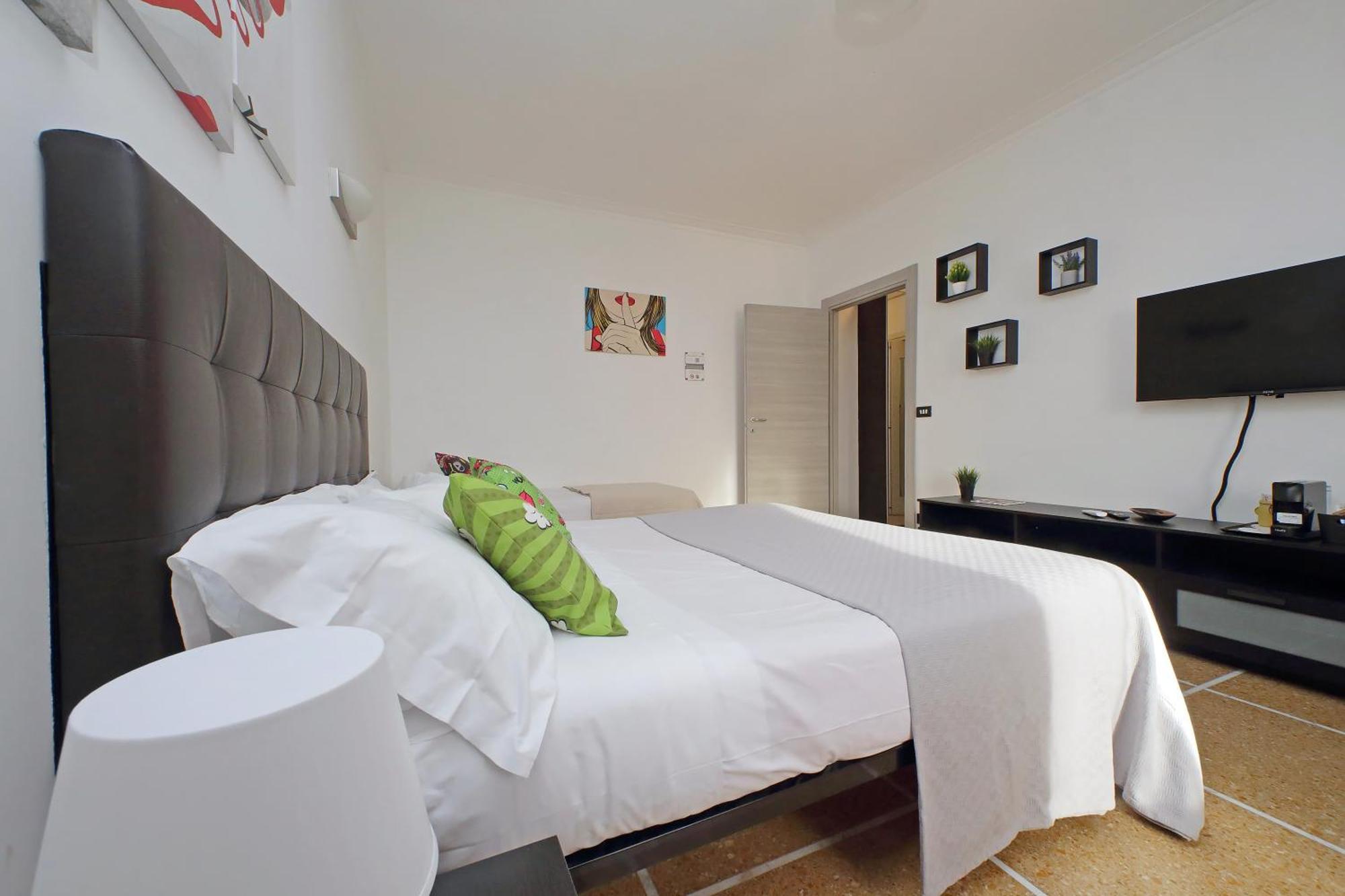 The Colours Rooms Guest House روما المظهر الخارجي الصورة