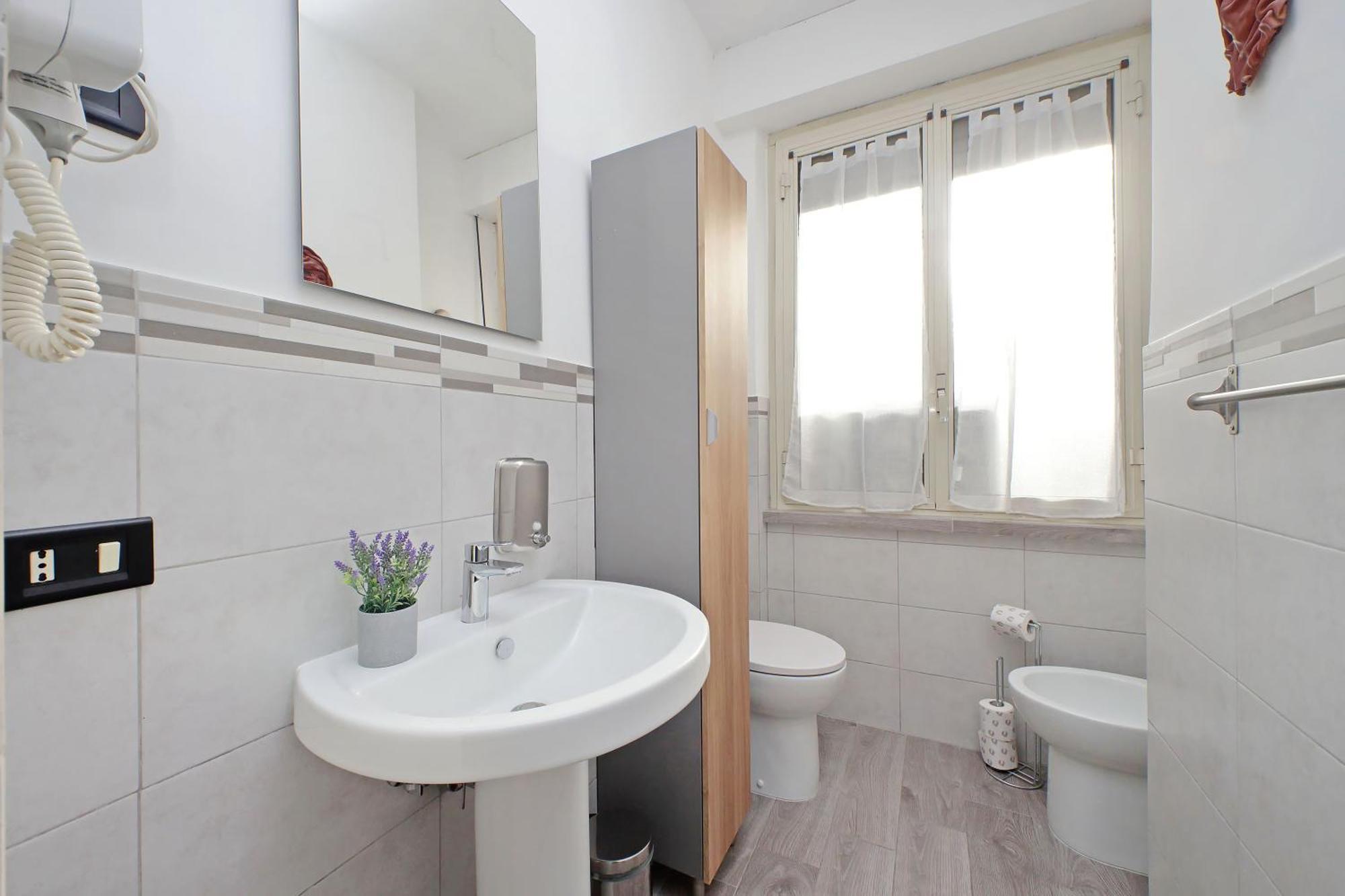 The Colours Rooms Guest House روما المظهر الخارجي الصورة
