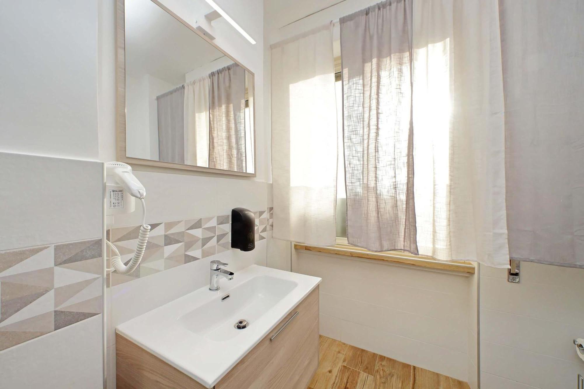 The Colours Rooms Guest House روما المظهر الخارجي الصورة
